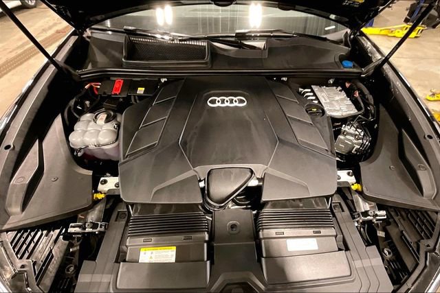 Used 2025 Audi Q8 Premium Plus w/ Premium Plus Package image 10