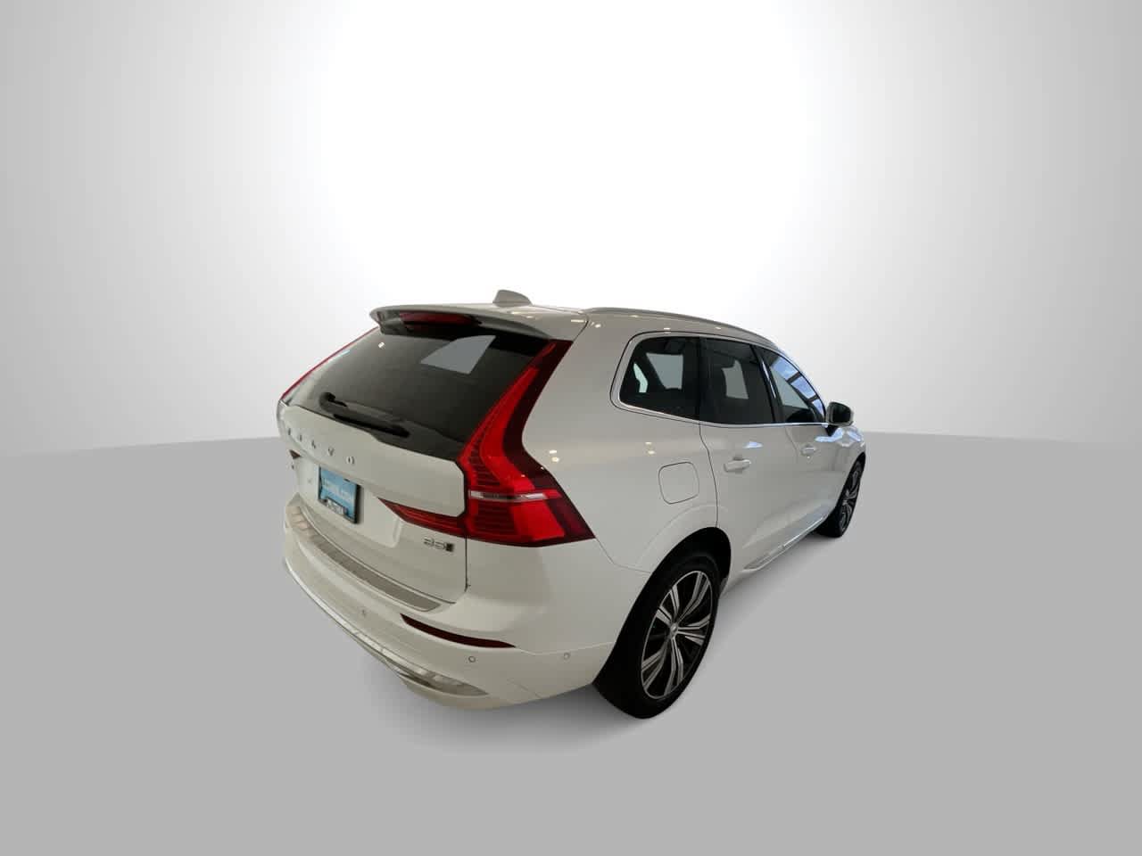 Used 2022 Volvo XC60 B5 Inscription w/ Advanced Package AWD/4WD image 8