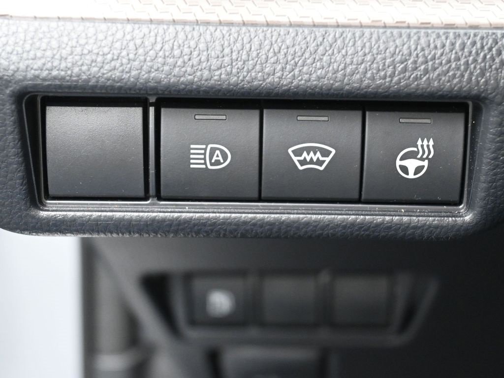 Certified 2024 Toyota Prius XLE image 14