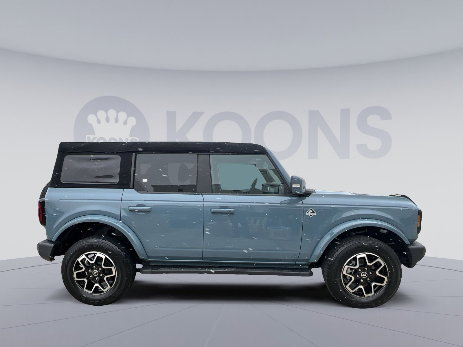 Used 2023 Ford Bronco Outer Banks image 8