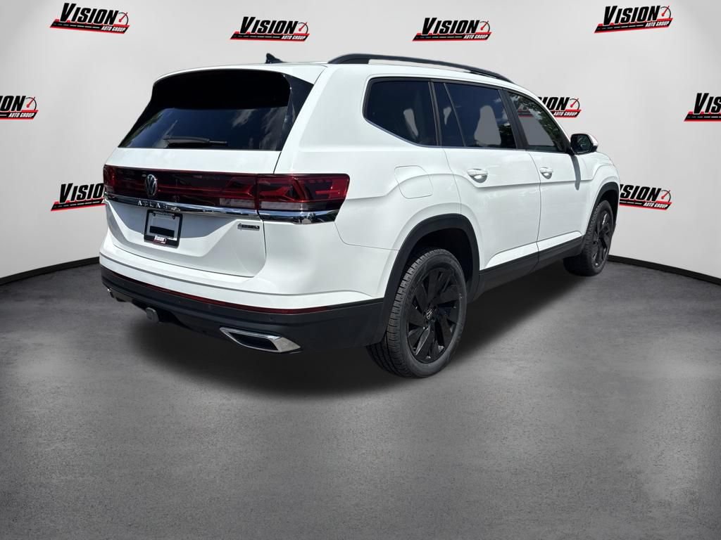 Used 2024 Volkswagen Atlas SE AWD/4WD image 5