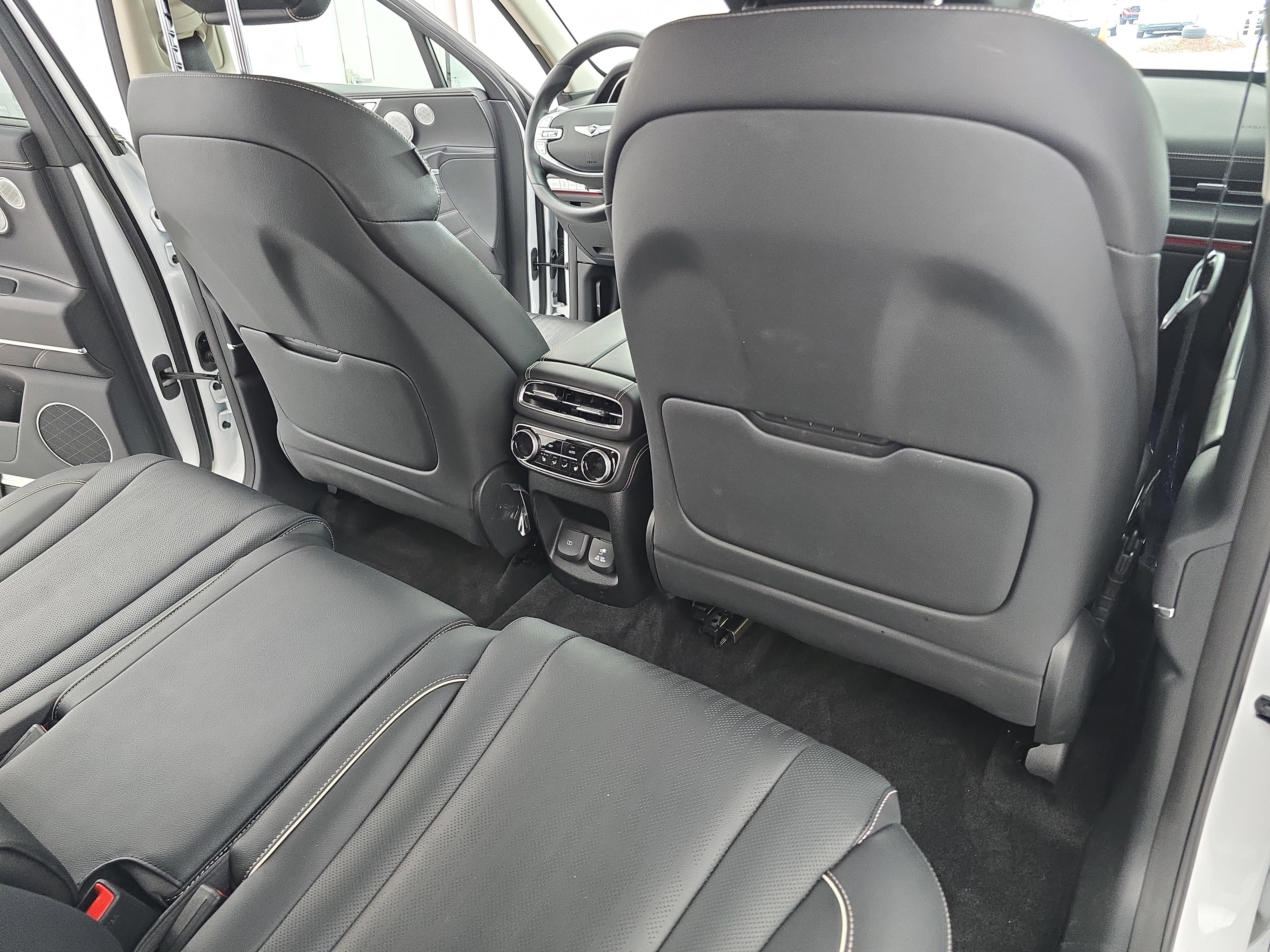 Used 2021 Genesis GV80 2.5T w/ Prestige Package 05 RWD image 11