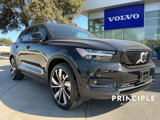 Certified 2021 Volvo XC40 P8 Recharge w/ Advanced Package image 1