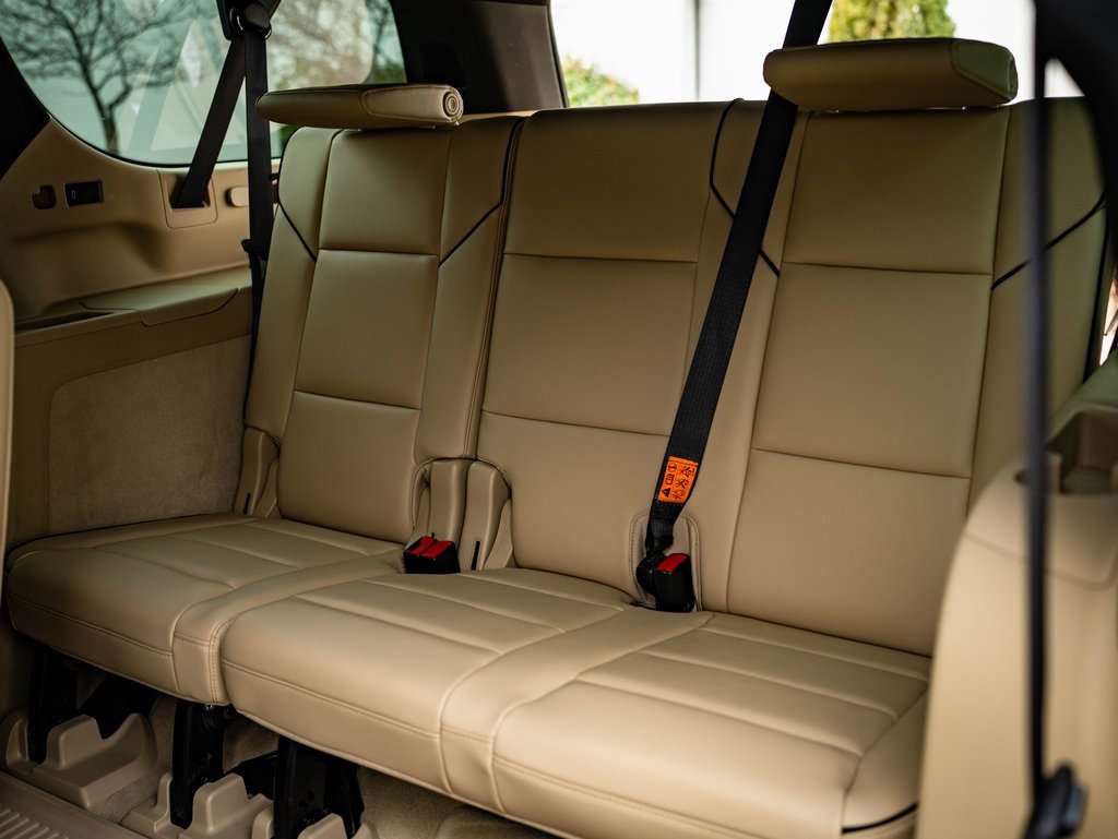 Used 2021 Cadillac Escalade ESV Premium Luxury image 50