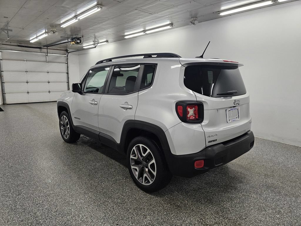 Used 2015 Jeep Renegade Latitude AWD/4WD image 7