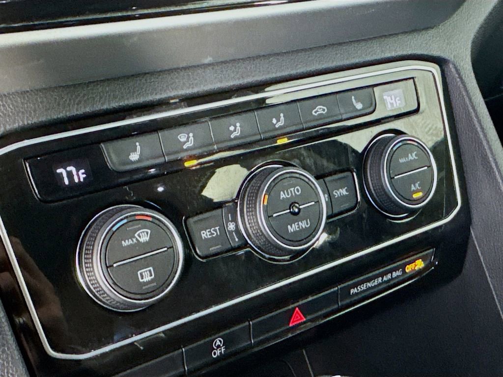 Used 2022 Volkswagen Atlas SE w/ Panoramic Sunroof Package image 15