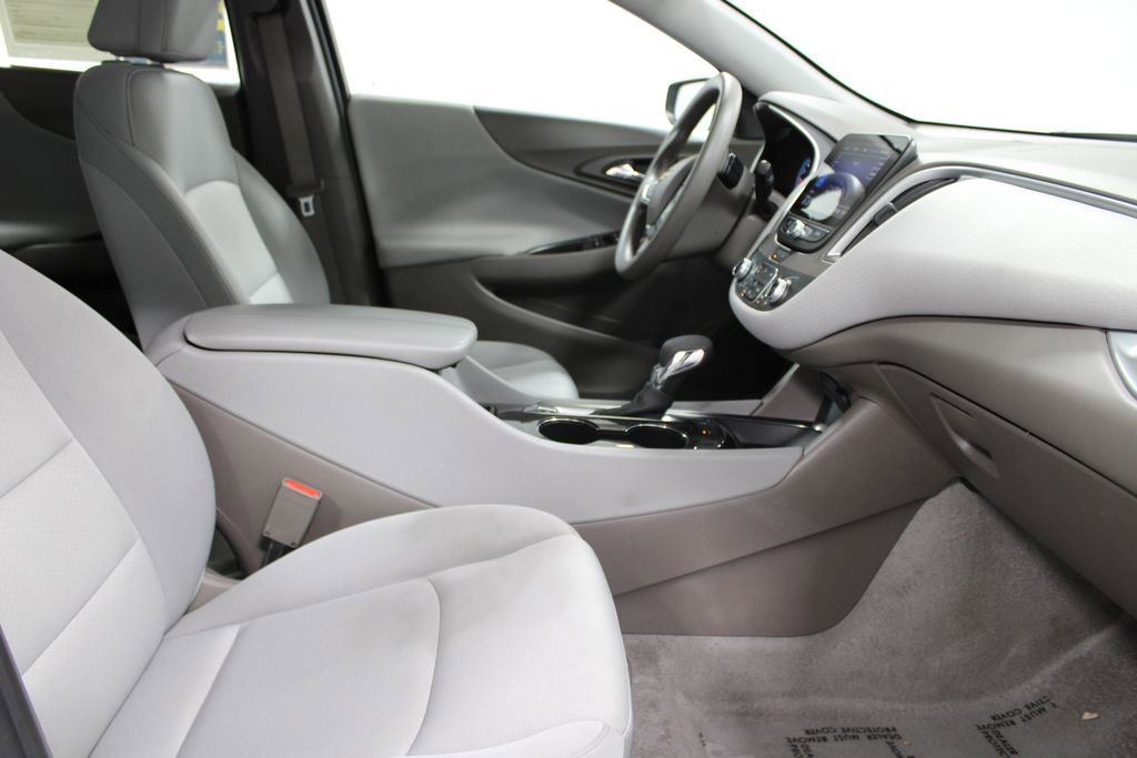 Used 2024 Chevrolet Malibu LT image 23
