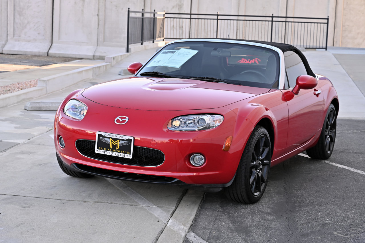 Used 2006 MAZDA MX-5 Miata 3rd Generation Limited RWD image 3
