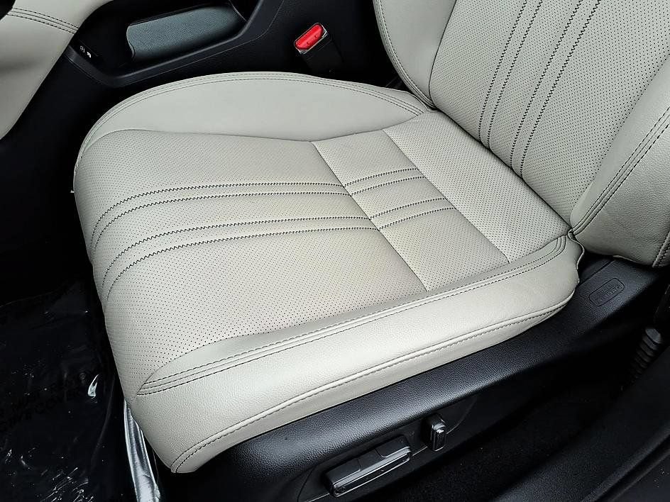 Certified 2026 Honda HR-V EX-L image 16
