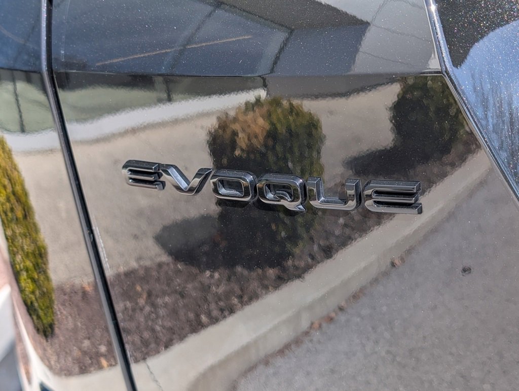 Used 2024 Land Rover Range Rover Evoque Dynamic SE image 31