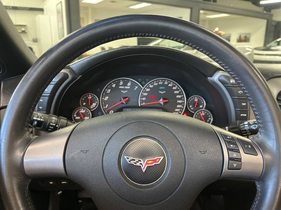 Used 2007 Chevrolet Corvette Convertible w/ Preferred Equipment Group RWD image 44