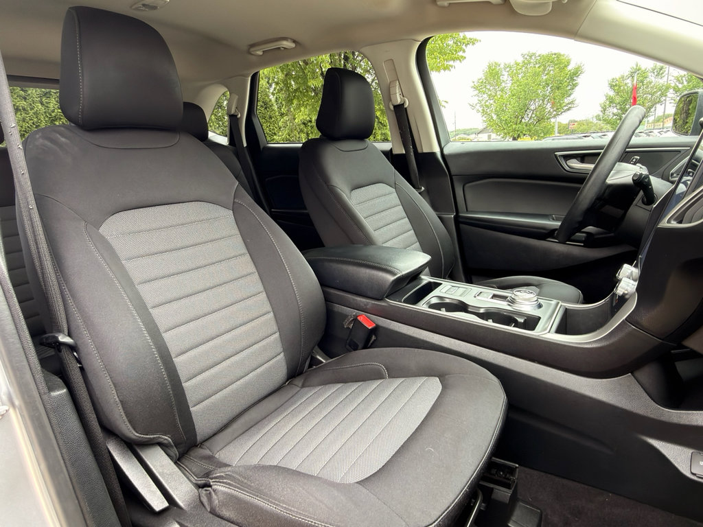 Used 2022 Ford Edge SE AWD/4WD image 15