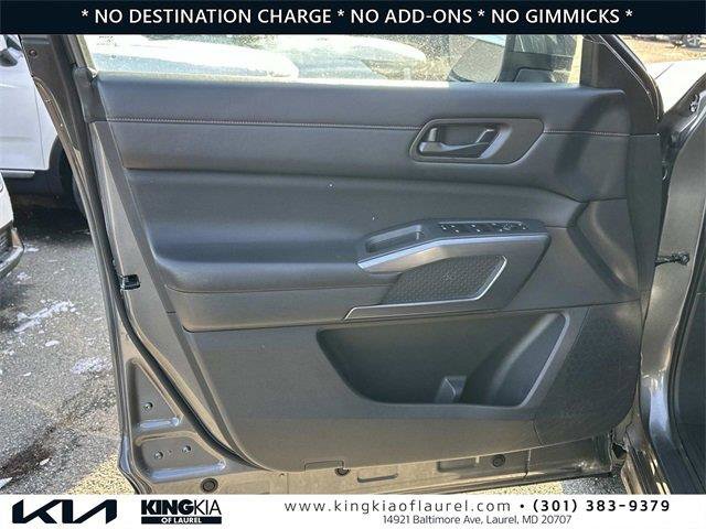 Used 2023 Nissan Pathfinder Rock Creek image 19