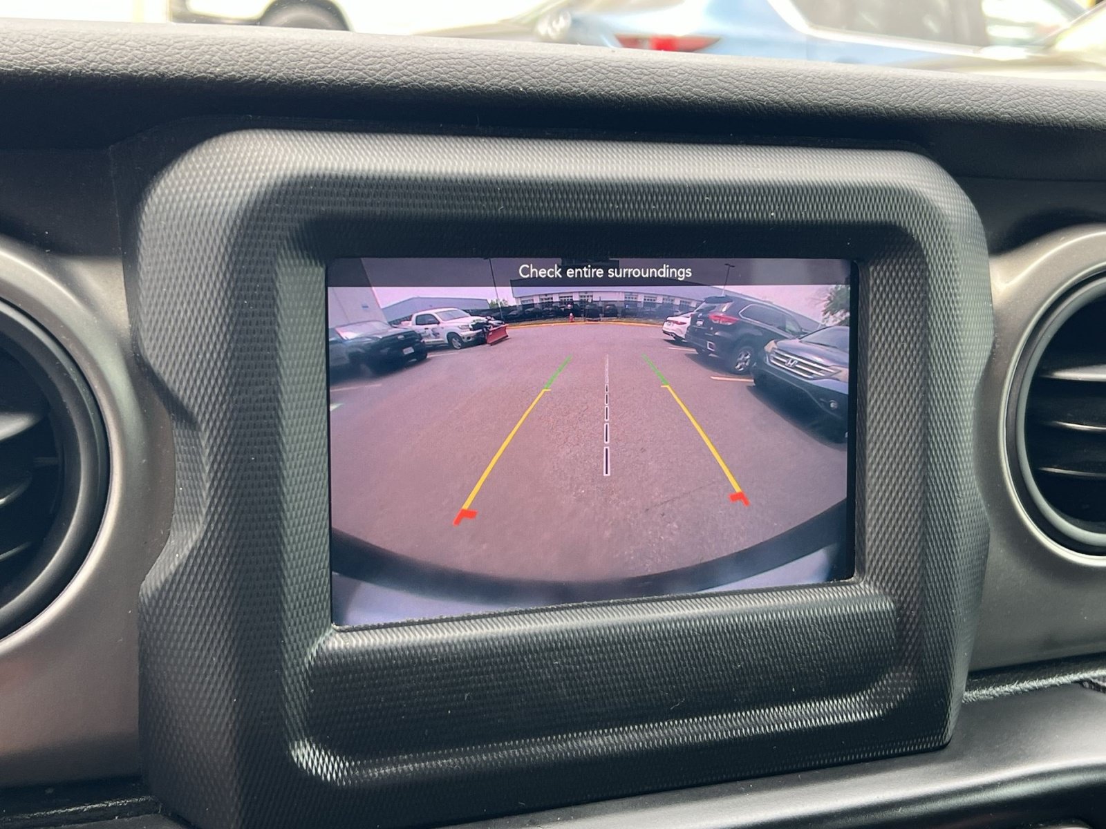 Used 2019 Jeep Wrangler Unlimited Sport S AWD/4WD image 19