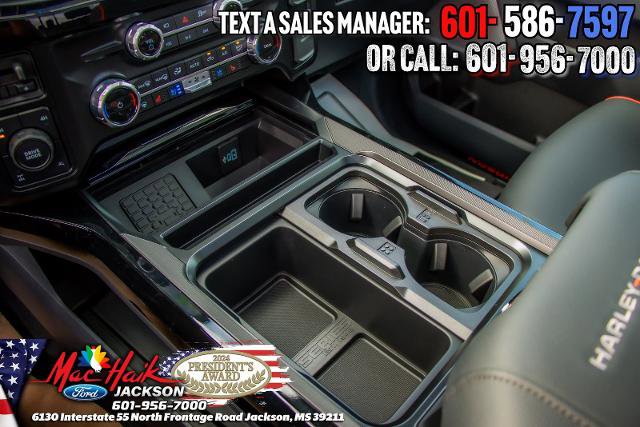 New 2026 Ford F250 Lariat w/ Black Appearance Package image 27