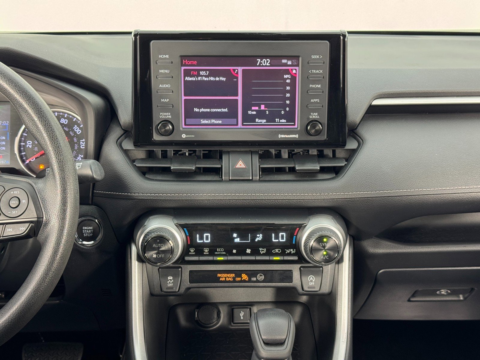 Used 2022 Toyota RAV4 XLE image 21