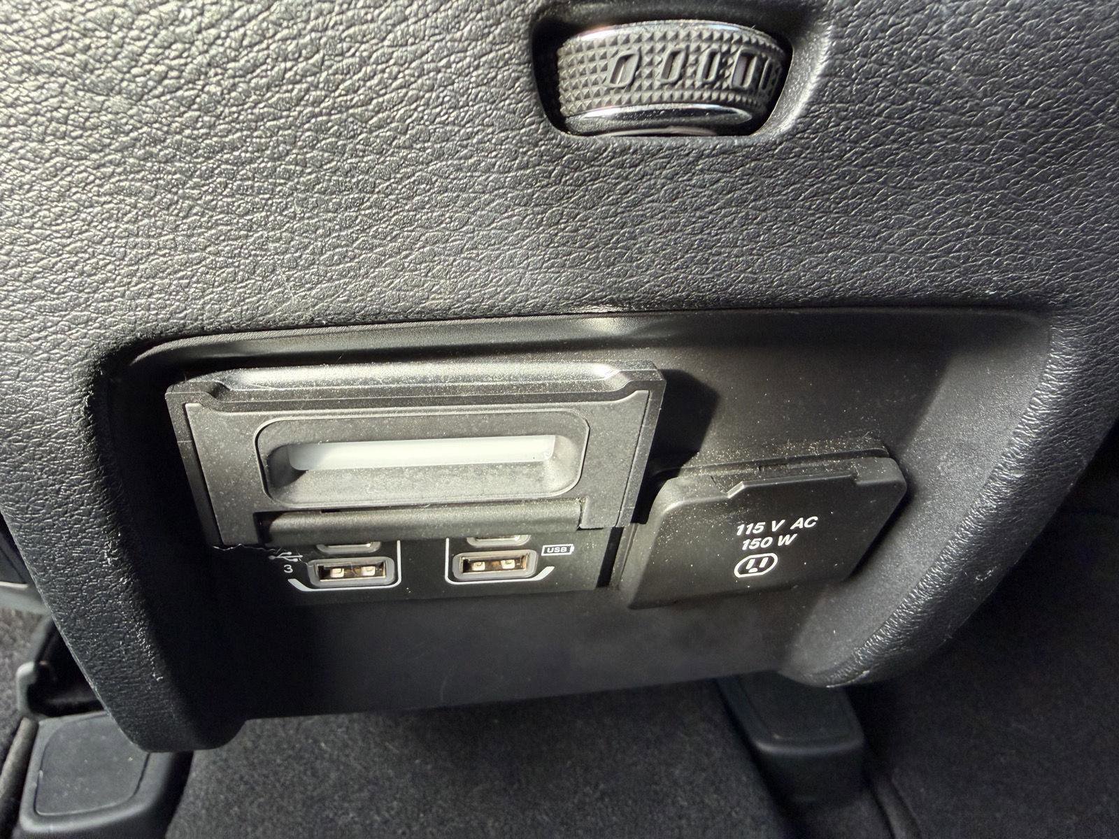 Used 2020 Jeep Cherokee Limited image 20