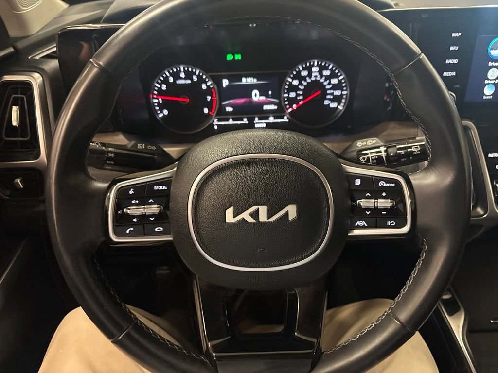 Used 2023 Kia Sorento S AWD/4WD image 10