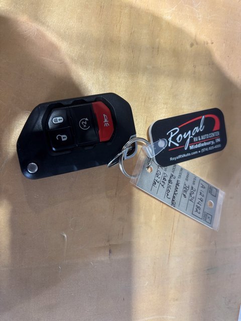 Used 2024 Jeep Wrangler Unlimited Rubicon w/ Convenience Group image 32