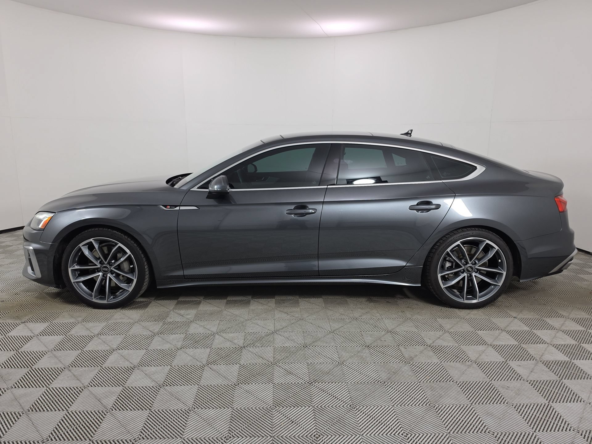 Used 2023 Audi A5 2.0T Premium Plus w/ Premium Plus AWD/4WD image 4