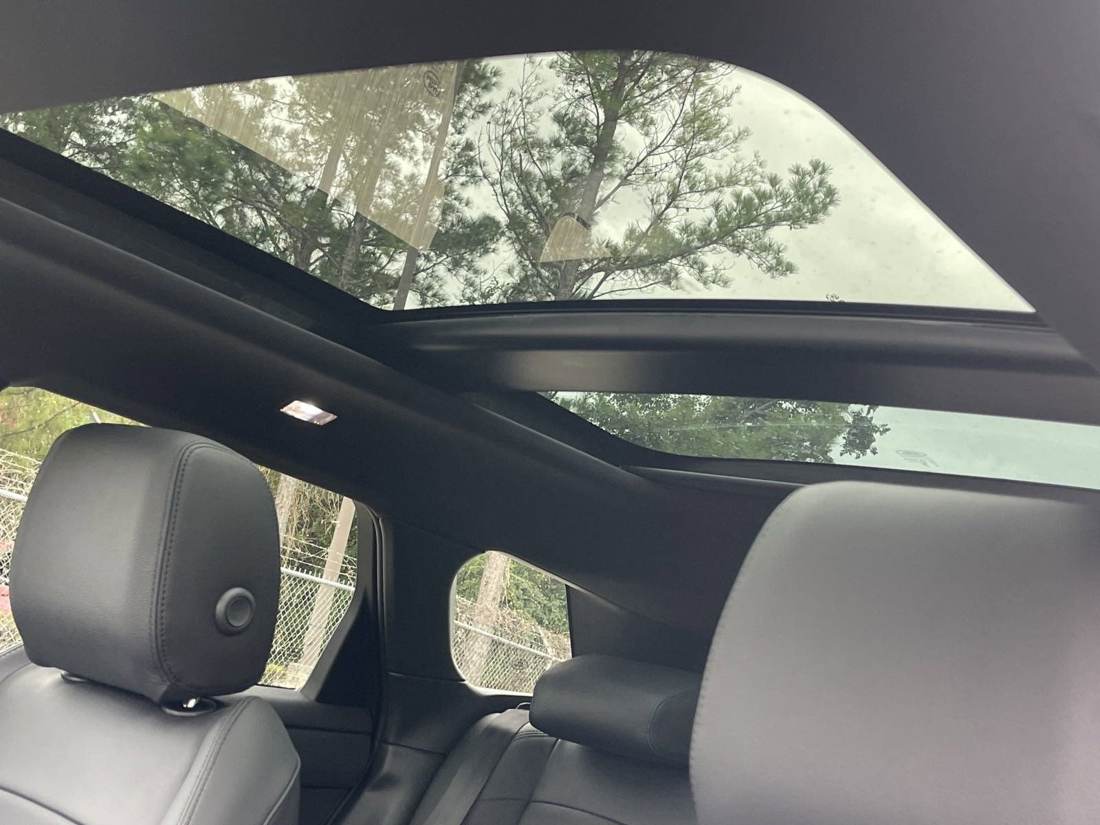 Used 2025 Land Rover Range Rover Evoque S image 13