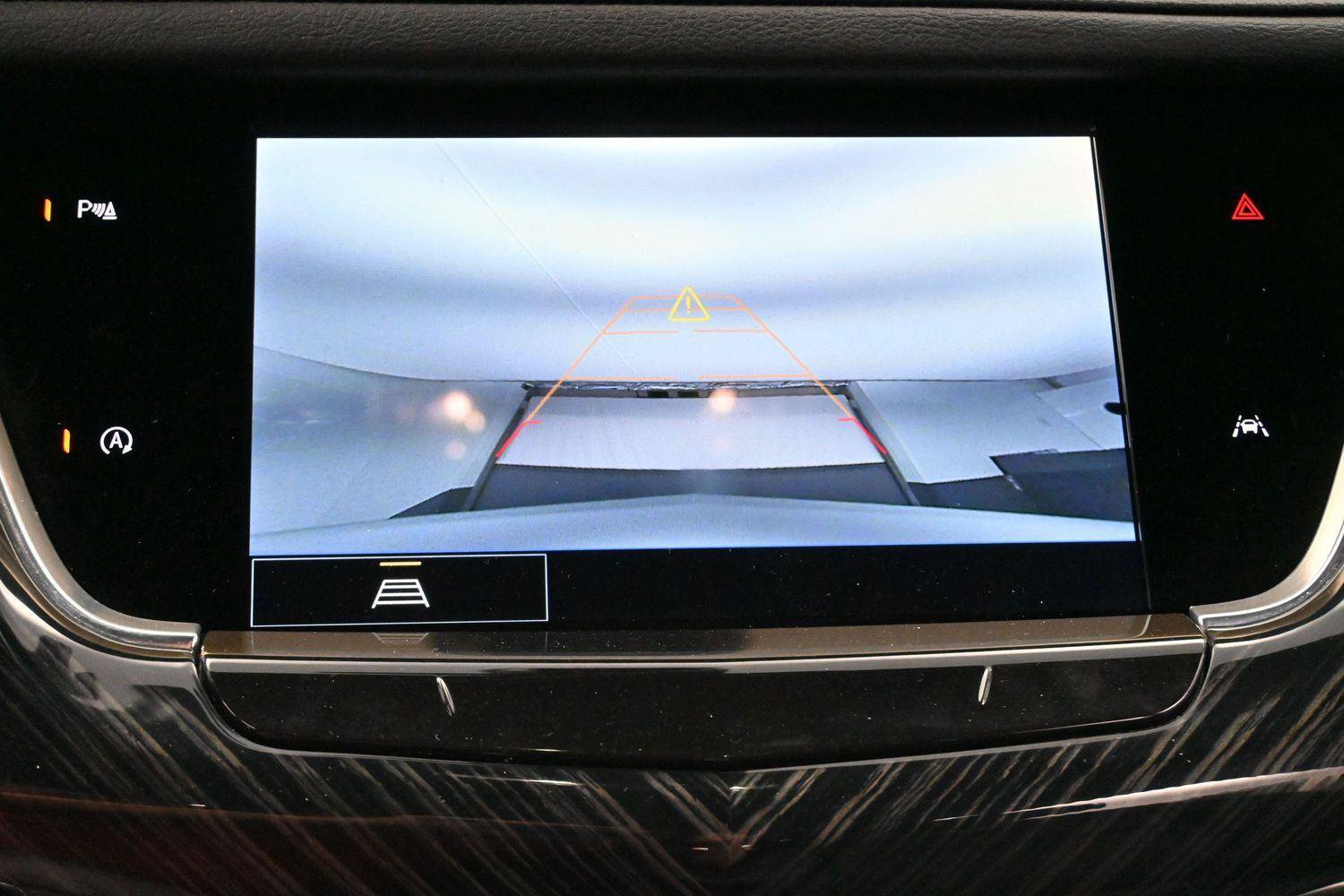 Certified 2024 Cadillac XT6 Premium Luxury w/ LPO, Floor Liner Package AWD/4WD image 24