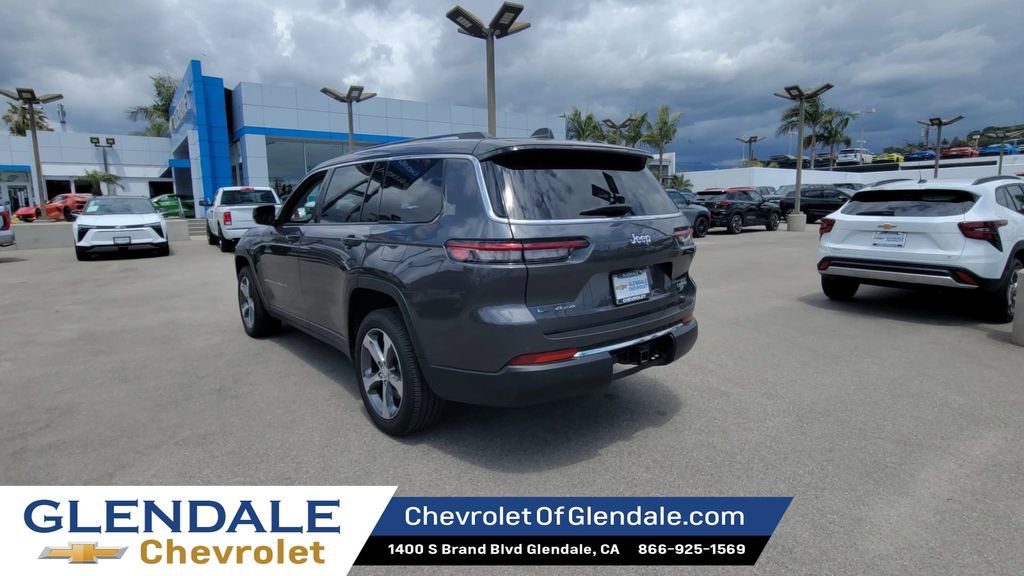 Used 2023 Jeep Grand Cherokee L Limited AWD/4WD image 6
