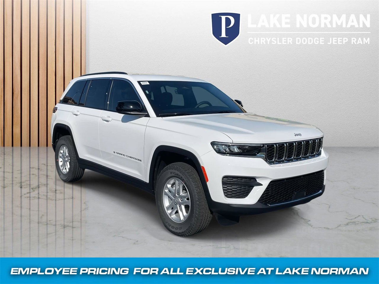 New 2025 Jeep Grand Cherokee Laredo