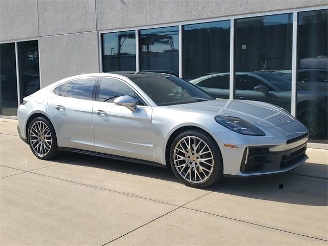 Certified 2024 Porsche Panamera image 7