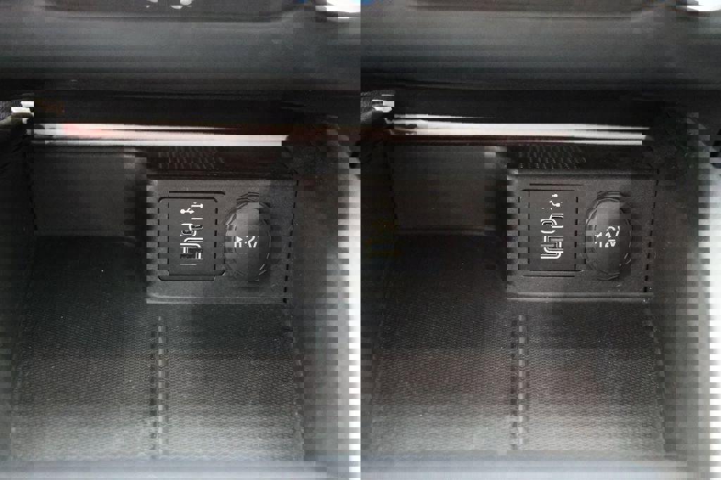 Used 2025 Ford Escape Active image 25