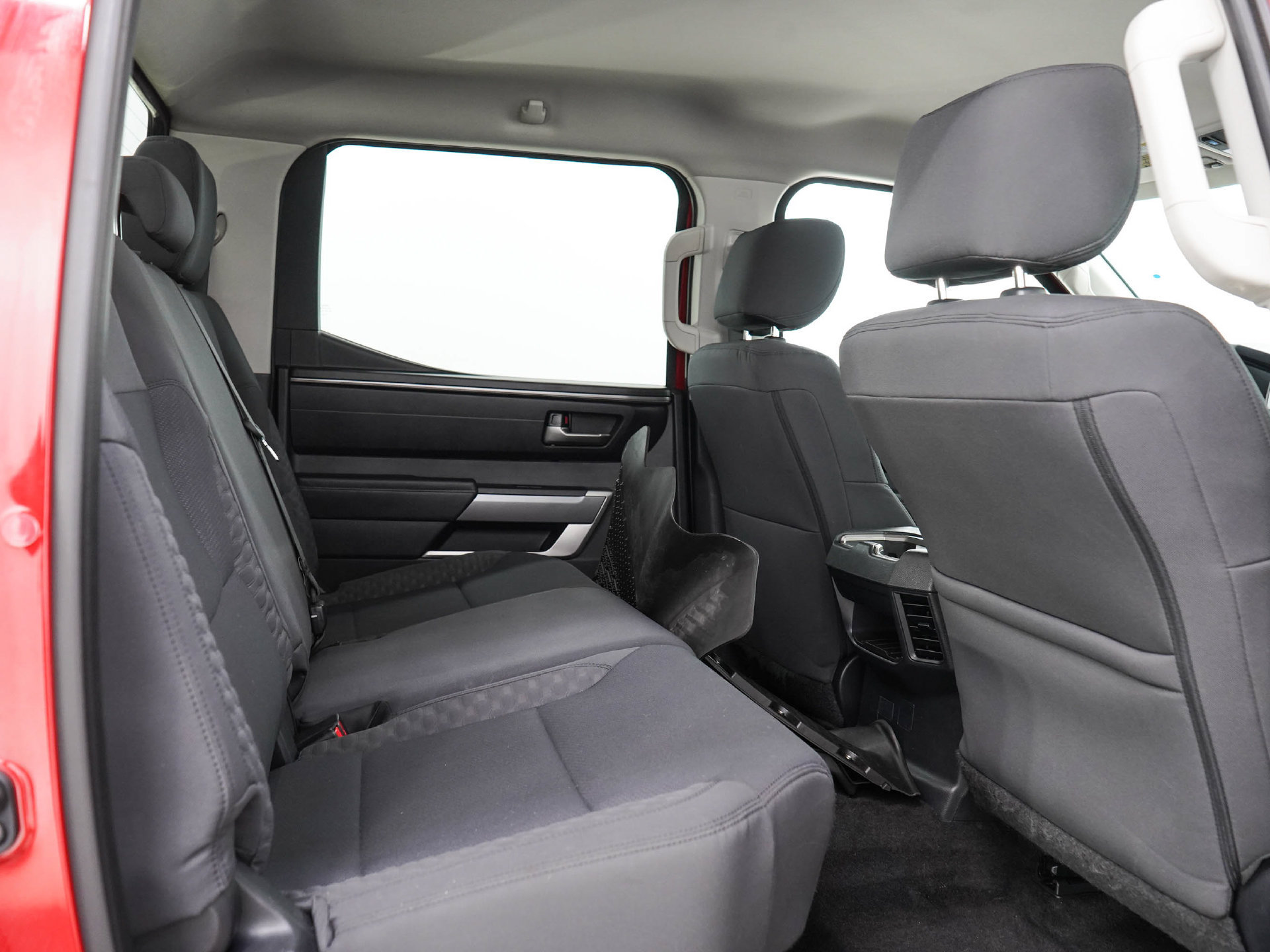 Used 2022 Toyota Tundra SR5 AWD/4WD image 14