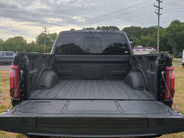 Used 2025 Ford F150 Raptor AWD/4WD image 32
