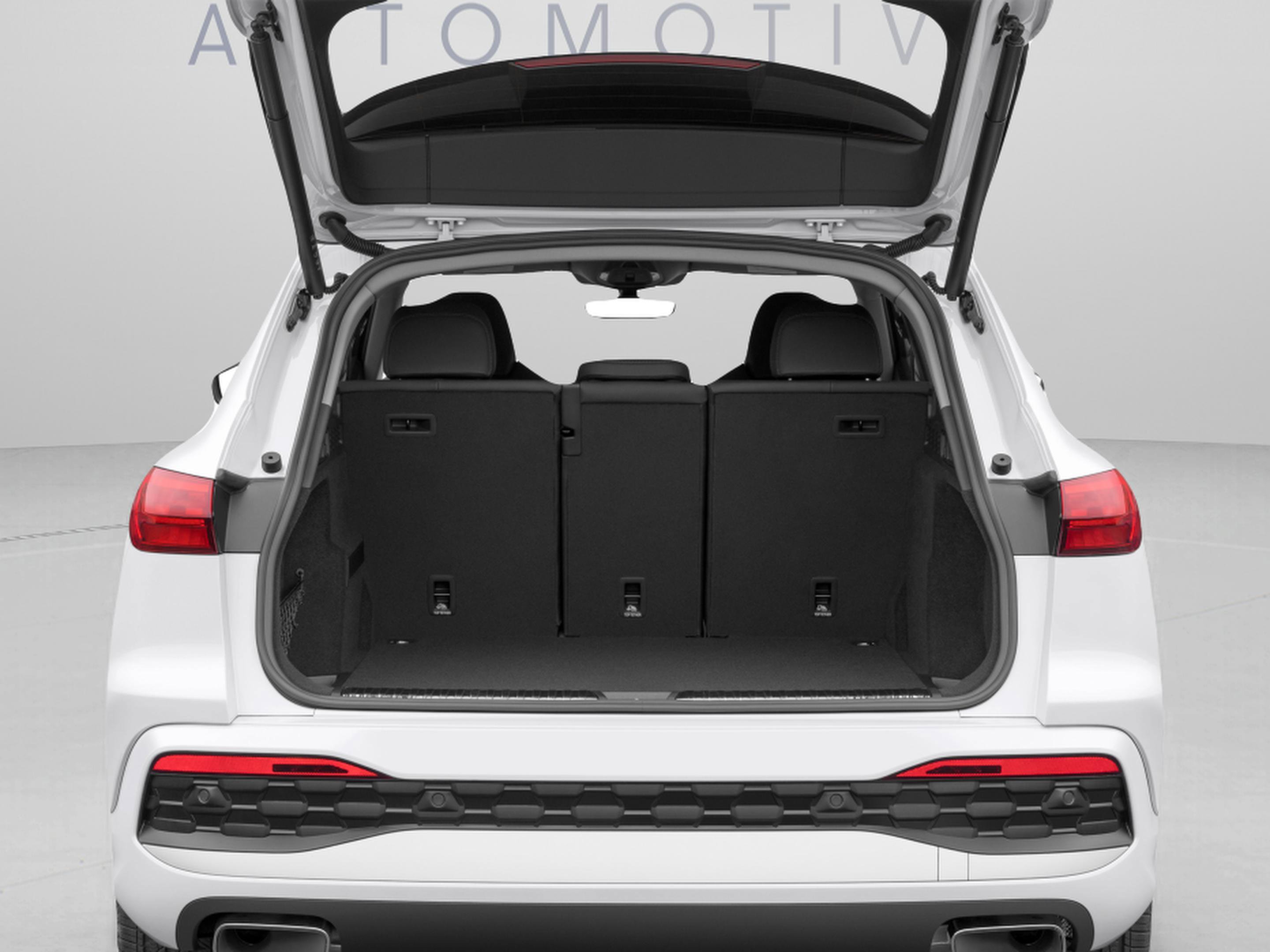 Used 2025 Audi Q5 Premium Plus w/ Premium Plus AWD/4WD image 14