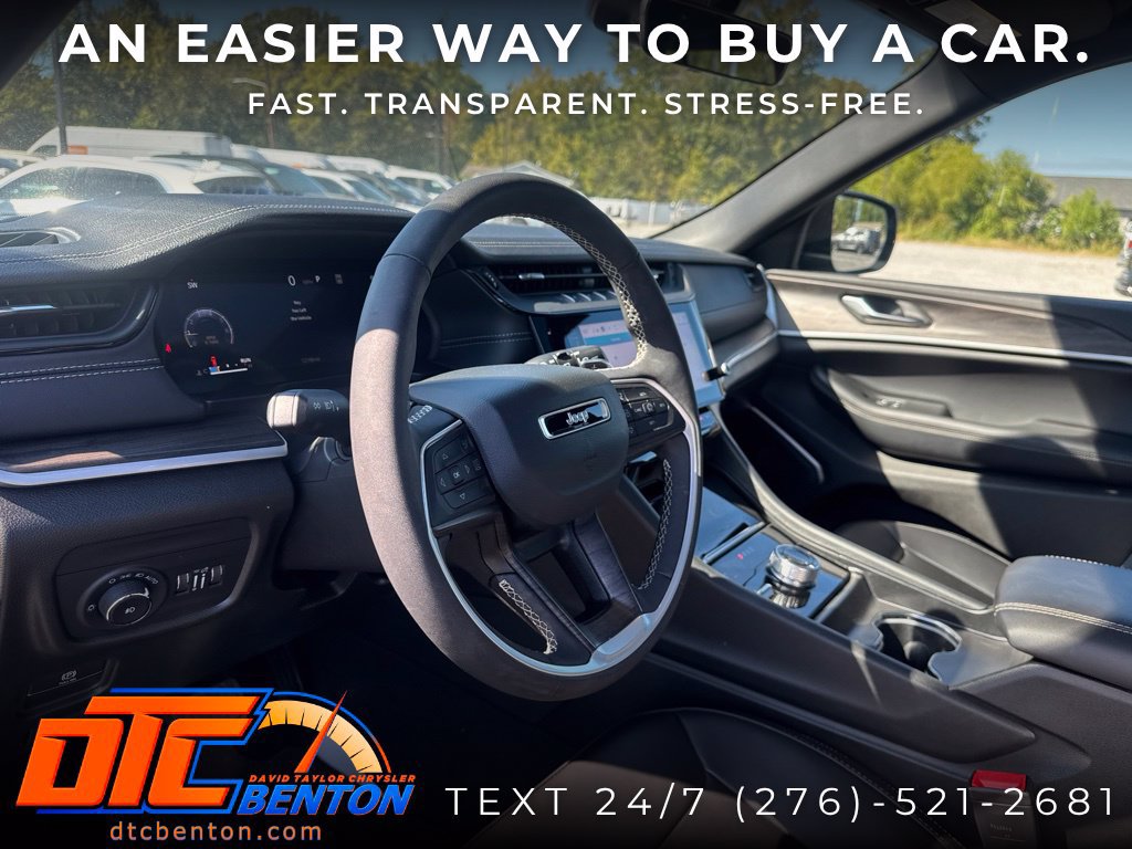 Used 2026 Jeep Grand Cherokee Limited w/ Limited Altitude Package AWD/4WD image 10