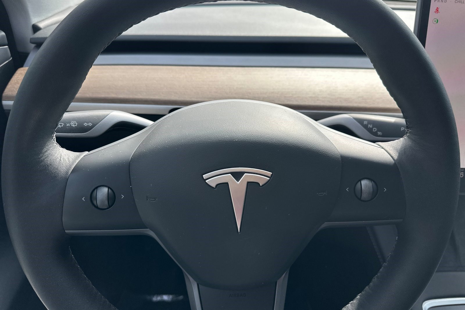 Used 2023 Tesla Model Y Performance image 29