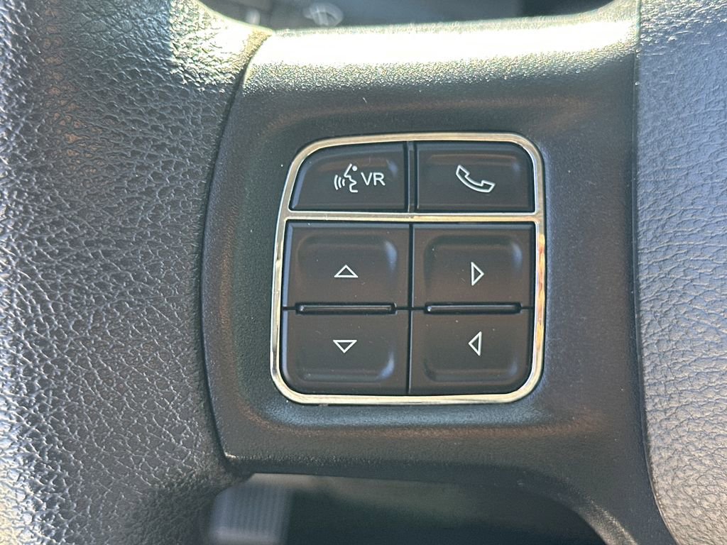 Used 2018 RAM 2500 SLT image 25