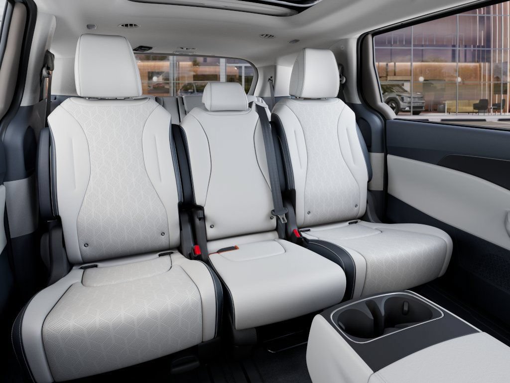 New 2027 Kia Carnival SX FWD image 16
