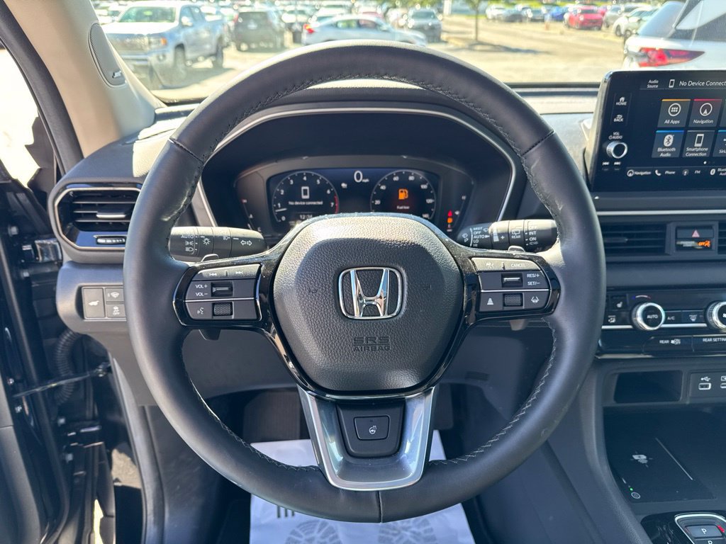 Used 2025 Honda Pilot Elite image 15