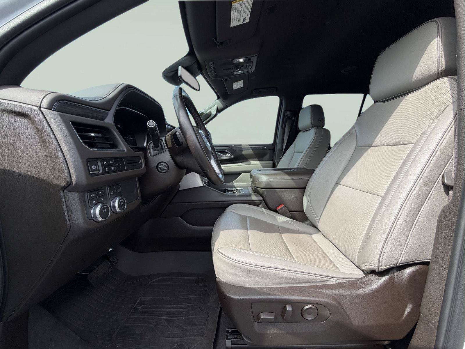 Used 2024 GMC Yukon SLT w/ SLT Luxury Package AWD/4WD image 29