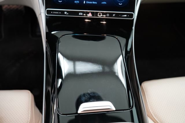 Used 2025 Mercedes-Benz C 300 4MATIC Sedan image 24