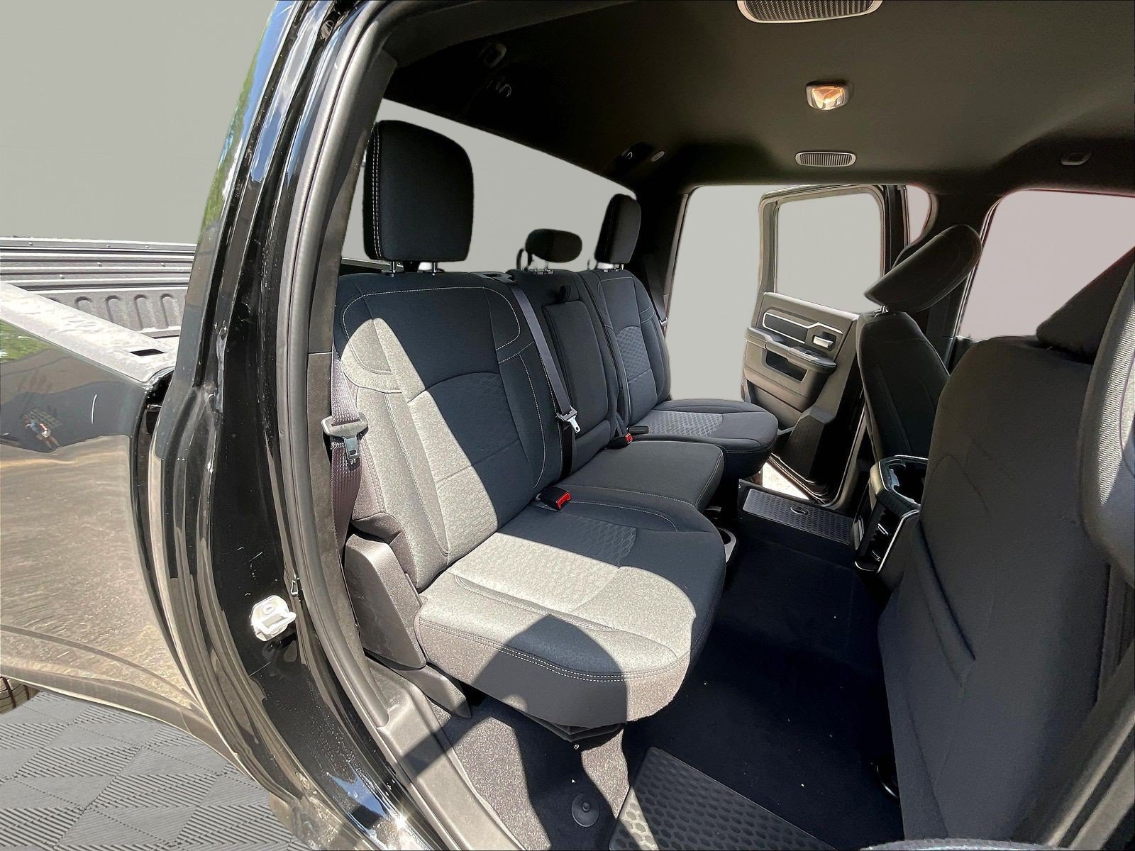 New 2026 RAM 3500 Big Horn AWD/4WD image 18