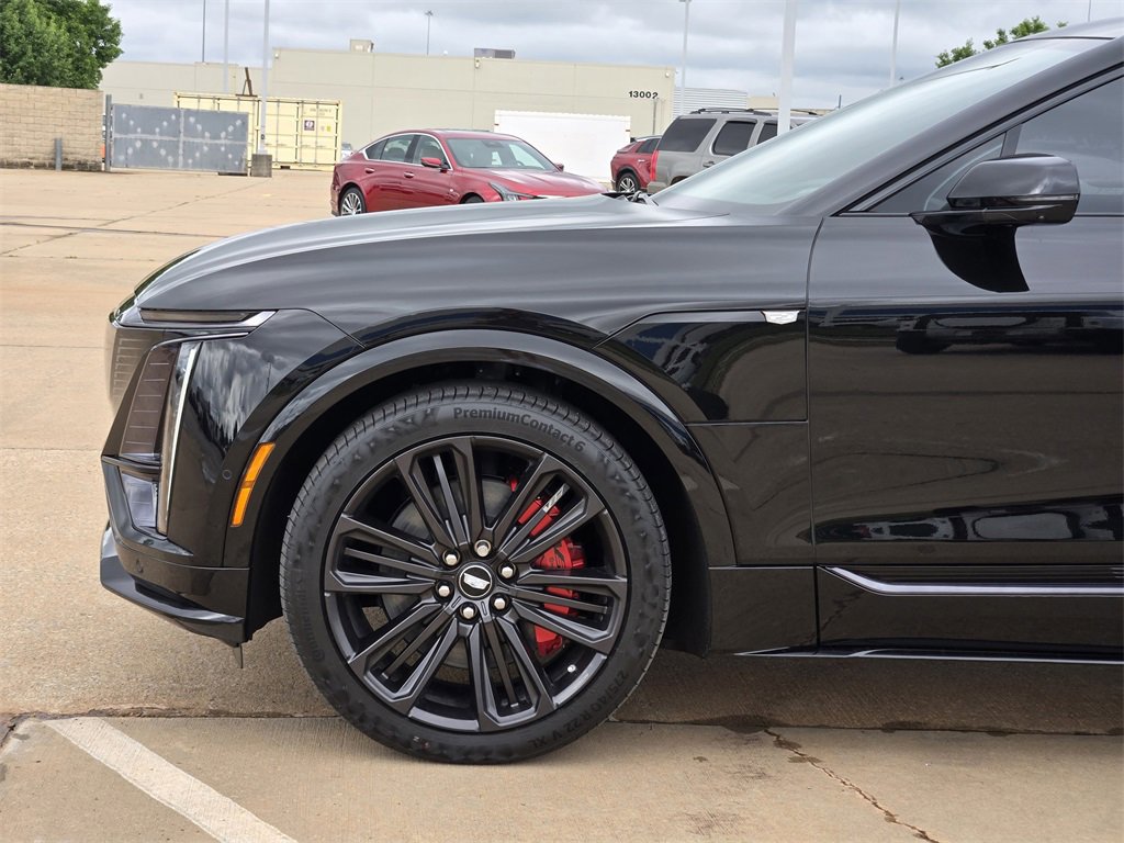 New 2026 Cadillac Lyriq V w/ LPO, Floor Liner Package image 8