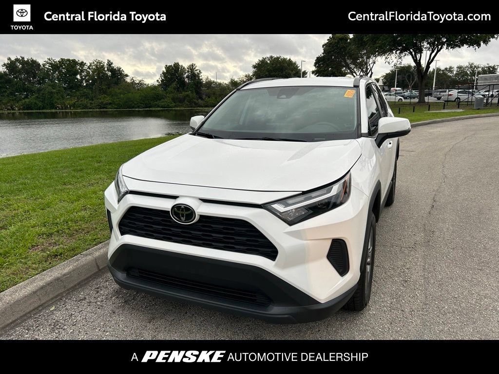 Used 2022 Toyota RAV4 XLE FWD image 1