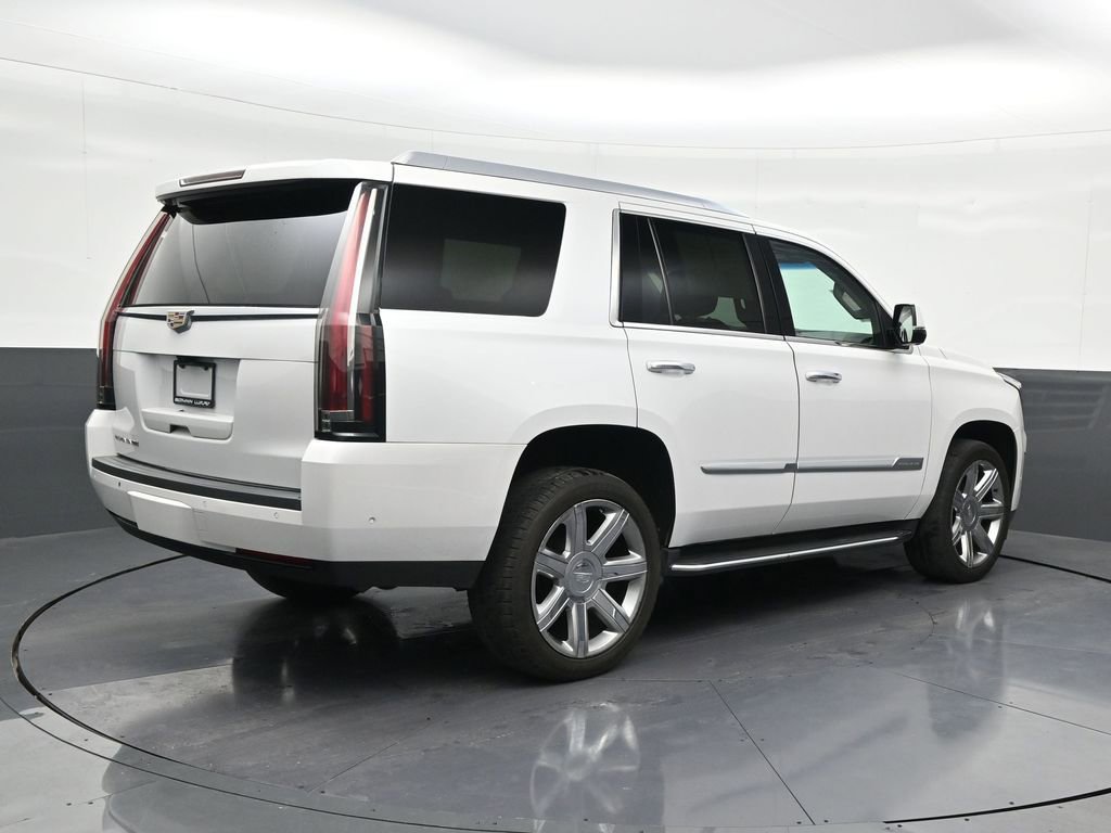 Used 2019 Cadillac Escalade Luxury image 5