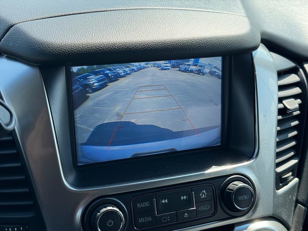 Used 2019 Chevrolet Suburban LT RWD image 25