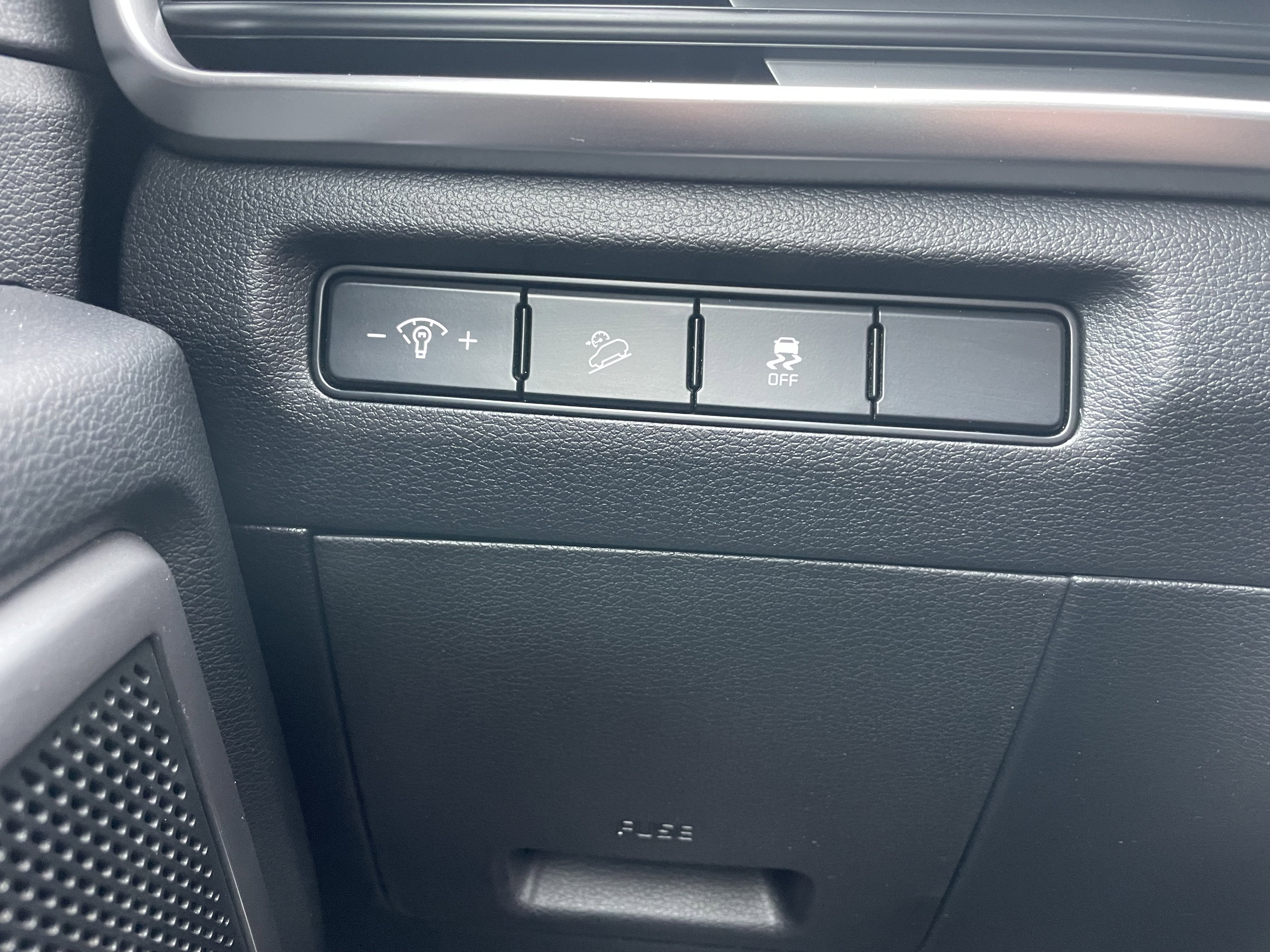 Used 2024 Kia Telluride S w/ S Sunroof Package image 15