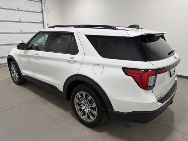 New 2026 Ford Explorer Active w/ Active Comfort Package image 6
