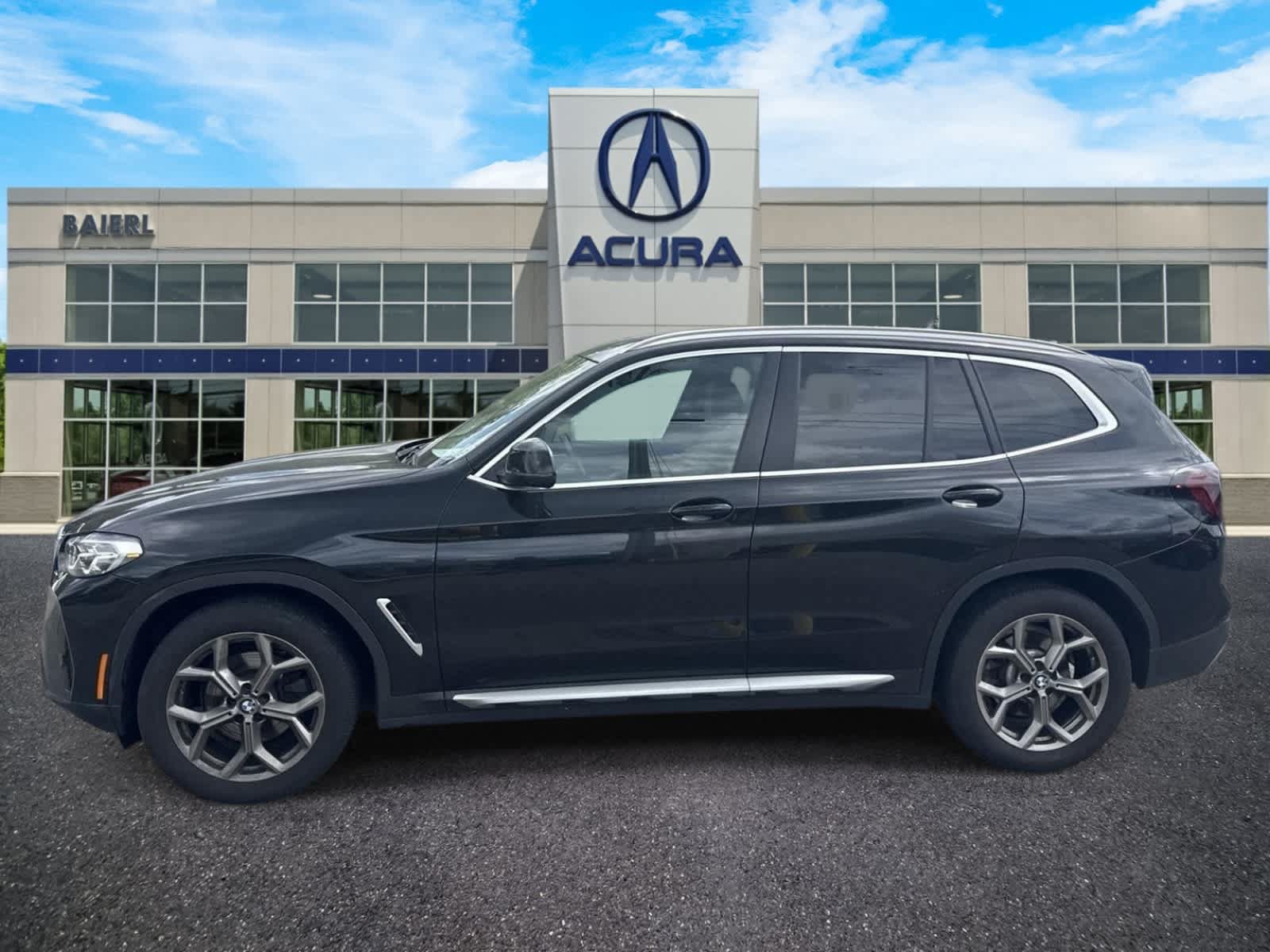 Used 2022 BMW X3 xDrive30i w/ Premium Package 2 AWD/4WD image 2