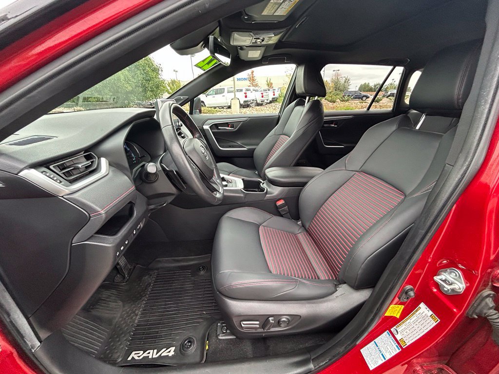 Used 2022 Toyota RAV4 XSE w/ Protection Package (TMS) AWD/4WD image 13