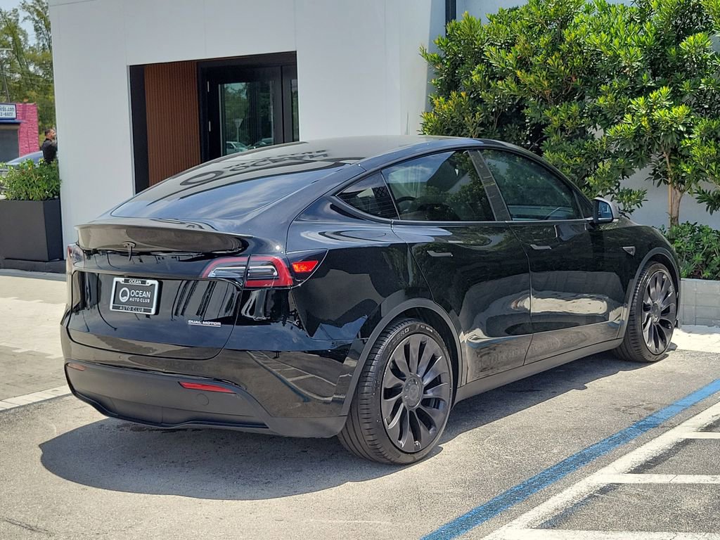 Used 2022 Tesla Model Y Performance AWD/4WD image 4
